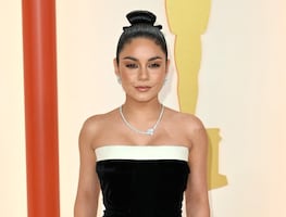 Vanessa Hudgens enamora la primavera con pequeño look en Filipinas