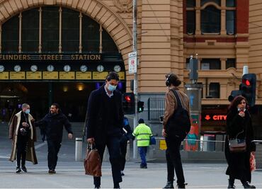 Casos semanales de covid bajan un 19% en el mundo, pero suben las muertes