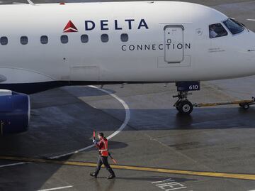 Disminuye tráfico aéreo en EU, en especial en Nueva York