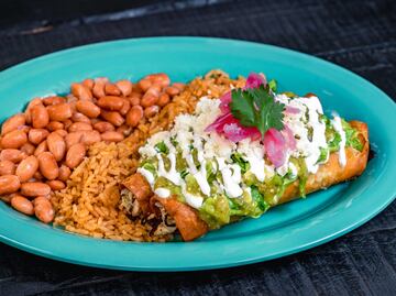 Quesadillas y flautas en la oferta gastronómica de Disneyland para Halloween y Día de Muertos