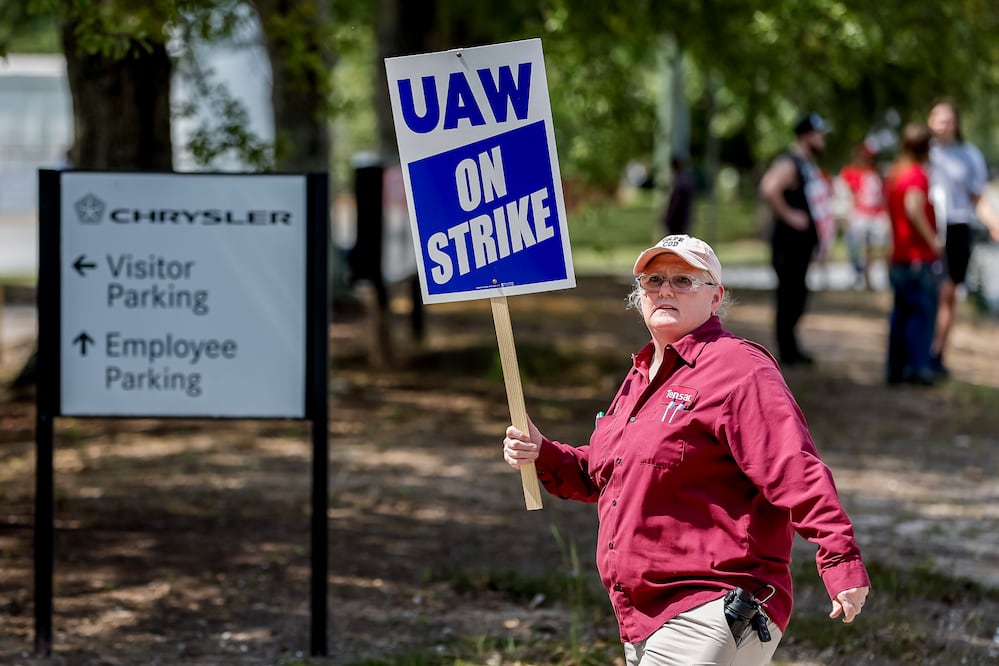 Negociaciones en la Industria Automotriz de EE. UU. en Punto Muerto: UAW Anuncia Ampliación de Huelga. Foto: EFE/EPA/ERIK S. LESSER