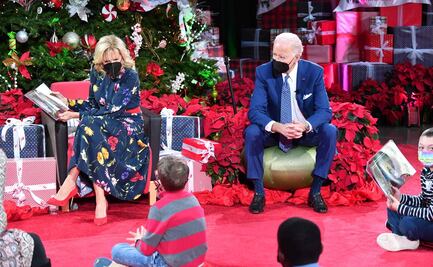 Biden y la primera dama visitan un hospital para niños en Nochebuena