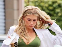 Charlotte McKinney sorprende con tendencia 'bra out' en Los Ángeles