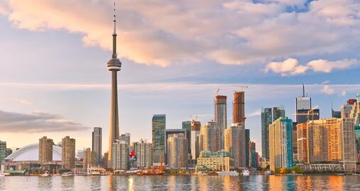 ¿Cómo ahorrar en tu viaje a Toronto?