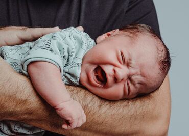 Mozart ayuda a aliviar el dolor en los recién nacidos durante análisis de sangre en el pie