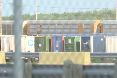 Mexicanos y hondureños, los migrantes que murieron atrapados en contenedor de tren en Texas