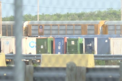 Mexicanos y hondureños, los migrantes que murieron atrapados en contenedor de tren en Texas
