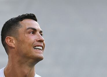 Manchester United confirma el fichaje de Cristiano Ronaldo
