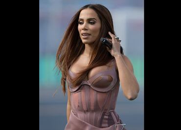 Anitta, la sensual brasileña que busca triunfar en Coachella