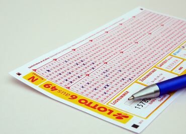 Familia regresa boleto de lotería de $1 millón a dueño que lo extravió