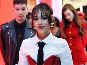 Danna Paola se aferra a España; apoya a la selección, pero no vende boletos para su concierto