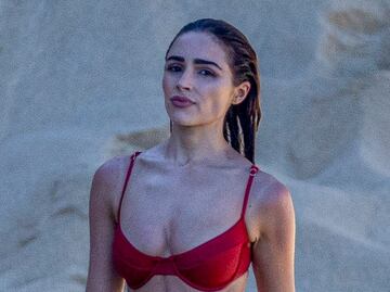 Olivia Culpo deslumbra con look 'cowgirl' sobre la nieve