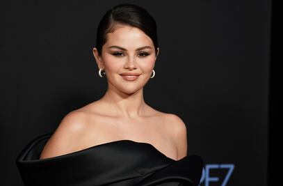 El elegante vestido bustier con el que Selena Gomez conquistó la premiere de ‘Emilia Pérez’