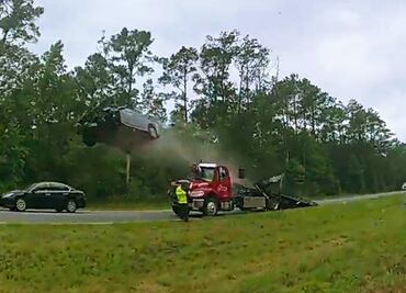 ¡De película! Imágenes impactantes de choque de auto capturadas en cámara corporal de policía