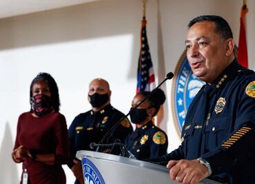 Despiden a jefe policial de Miami que denunció a concejales y "mafia cubana"