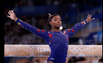 Biles siente a veces "el peso del mundo" sobre sus hombros