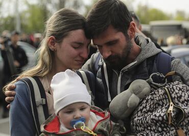 Rusia anuncia alto el fuego; permitirá evacuar a civiles de la siderúrgica Azovstal