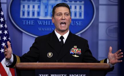 Ex médico de Trump hizo comentarios sexuales y denigró a subordinados