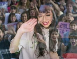 'Selena, la serie': actores vs personajes en la vida real