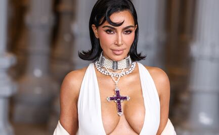 Kim Kardashian y el diminuto bikini blanco de hilo con el que posó en México 