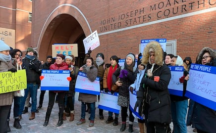 Detienen y deportan a estudiante iraní cuando intentaba ingresar a EU