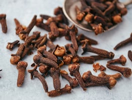 ¿Para qué sirve el clavo? Beneficios medicinales, usos tradicionales y respaldo científico