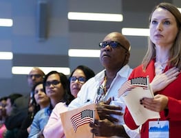 Nuevo examen de Ciudadanía de Estados Unidos 2025: Nuevas preguntas, dificultad y qué cambió