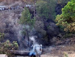 Tragedia en India. 21 personas pierden la vida después de que autobús cayera a barranco