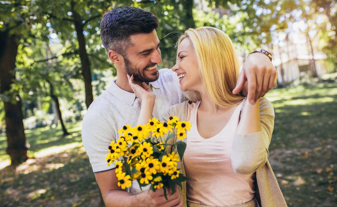 ¿Por qué se regalan flores amarillas el 21 de septiembre?¿Significan amor o infidelidad?  Foto: iStock/Jovanmandic