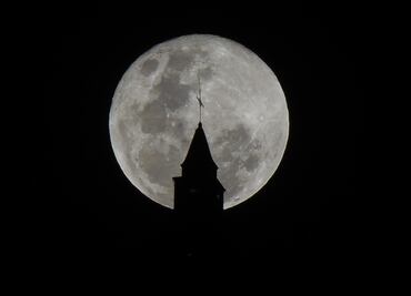 Estas son todas las Superlunas llenas que habrá en 2022