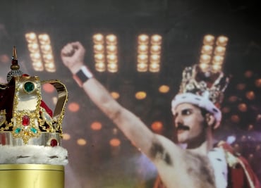 Londres exhibirá por última vez ‘el universo’ de Freddie Mercury antes de subasta