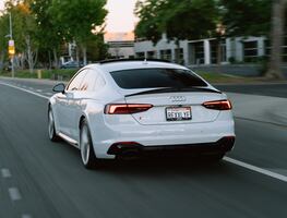 Multa millonaria: Magnate deberá pagar $110,000 dls por ir solo 27 km/h más rápido