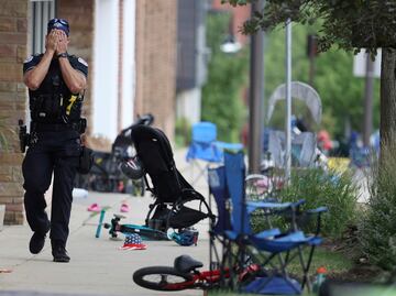 Videos de TikTok muestran a la multitud correr durante tiroteo en Highland Park