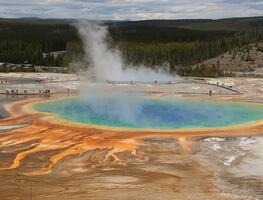 Yellowstone y otras 6 atracciones turísticas imperdibles en Wyoming