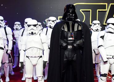 Viaja “a una galaxia muy muy lejana” con el nuevo avión de Star Wars