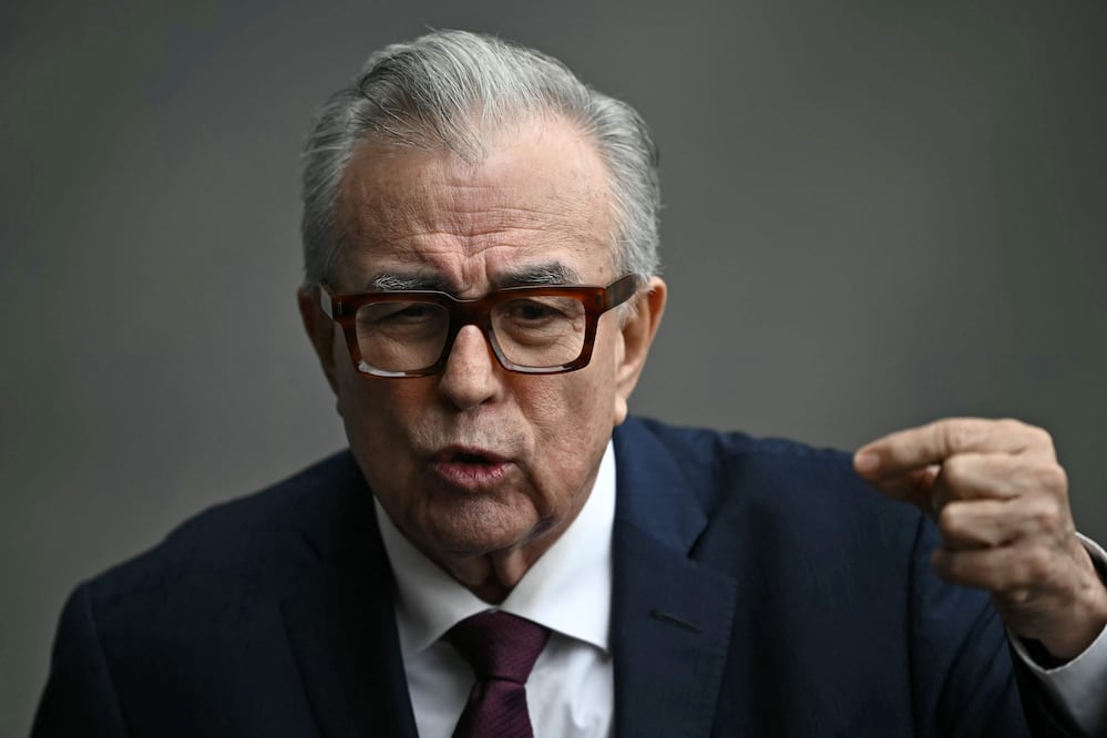 Congreso de Sinaloa aprueba nueva licencia de Rubén Rocha Moya tras polémico intento de regresar. (Photo by CARL DE SOUZA / AFP)
