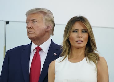 Melania Trump alega que nadie la informó del asalto al Capitolio