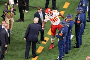 Trump se convierte en el primer presidente de Estados Unidos en asistir a un Super Bowl