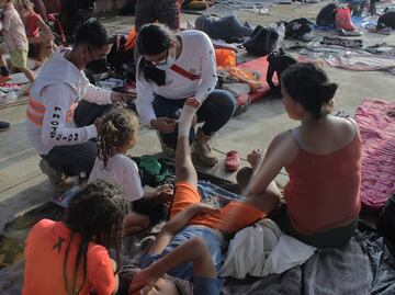 Más de 200 familias migrantes separadas en EU esperan reunificación