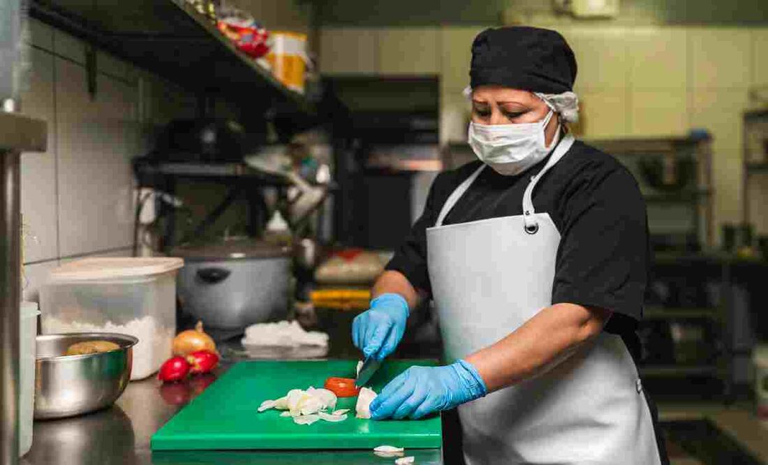 El puesto disponible como cocinera en Canadá es de tiempo completo. Foto: iStock
