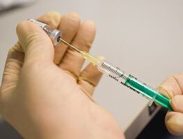 ¿Me puedo poner otra vacuna contra Covid-19 para viajar a EU?