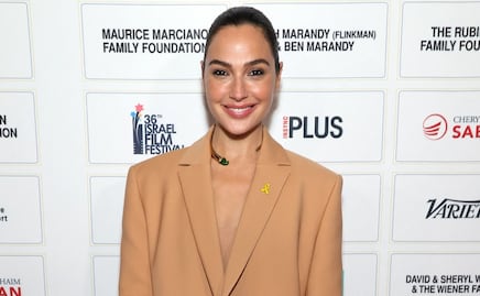 Gal Gadot impresiona con inusual falda transparente y desata reacciones