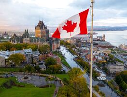 Canadá revela las carreras y oficios que te darán la oportunidad de vivir ahí vía Express Entry