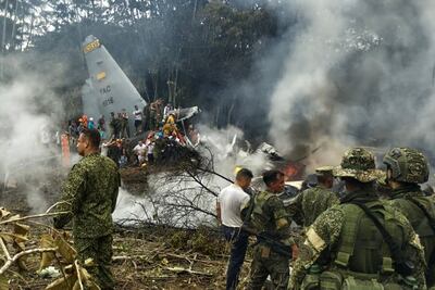 Tragedia aérea en Colombia: avión militar con 125 personas se desploma; reportan 48 sobrevivientes. VIDEO
