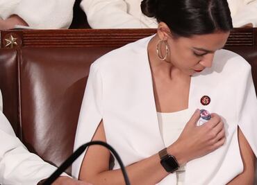 Las "mujeres de blanco" que opacaron el llamado de Trump