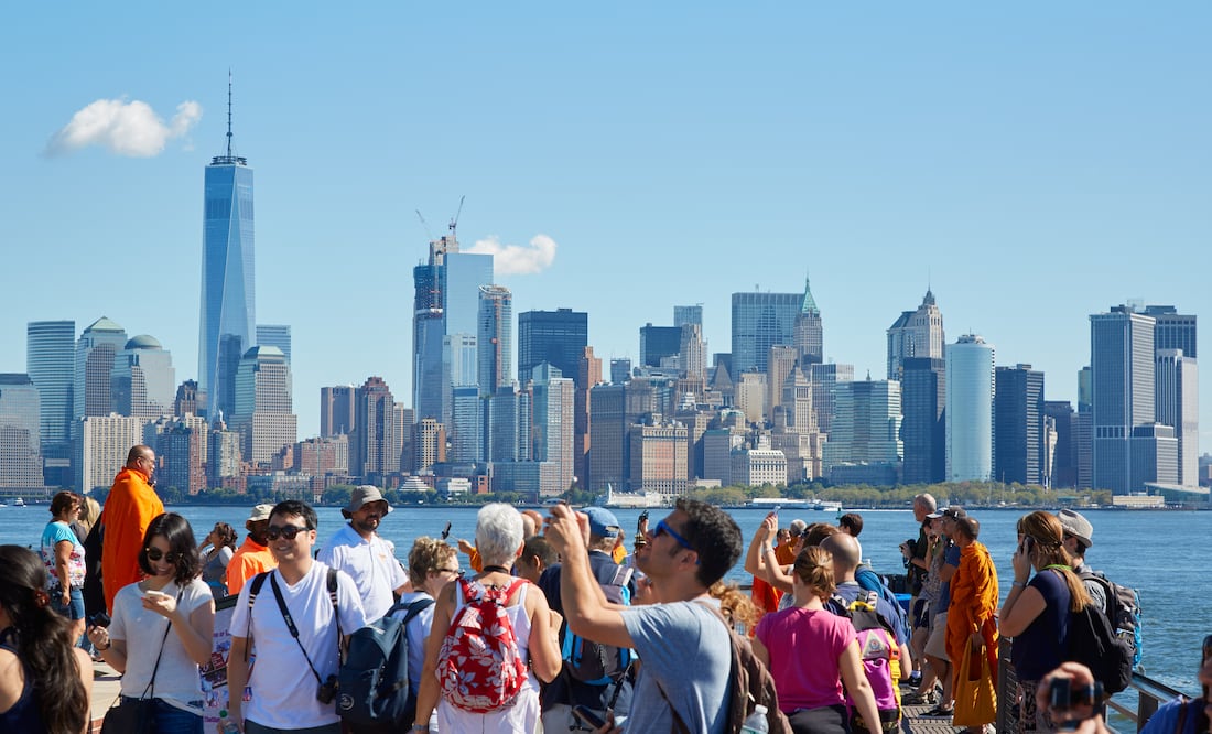 Visa americana/ iStock/AndreaAstes