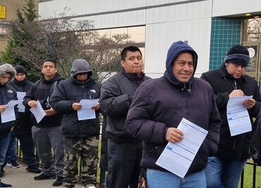 Cientos de inmigrantes indocumentados tramitan su licencia de conducir en NY