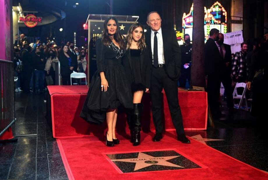 Salma Hayek ya tiene estrella en el Paseo de la Fama de Hollywood