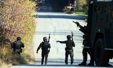 Búsqueda del autor de tiroteos en Maine se centra en el río, junto al que apareció su auto