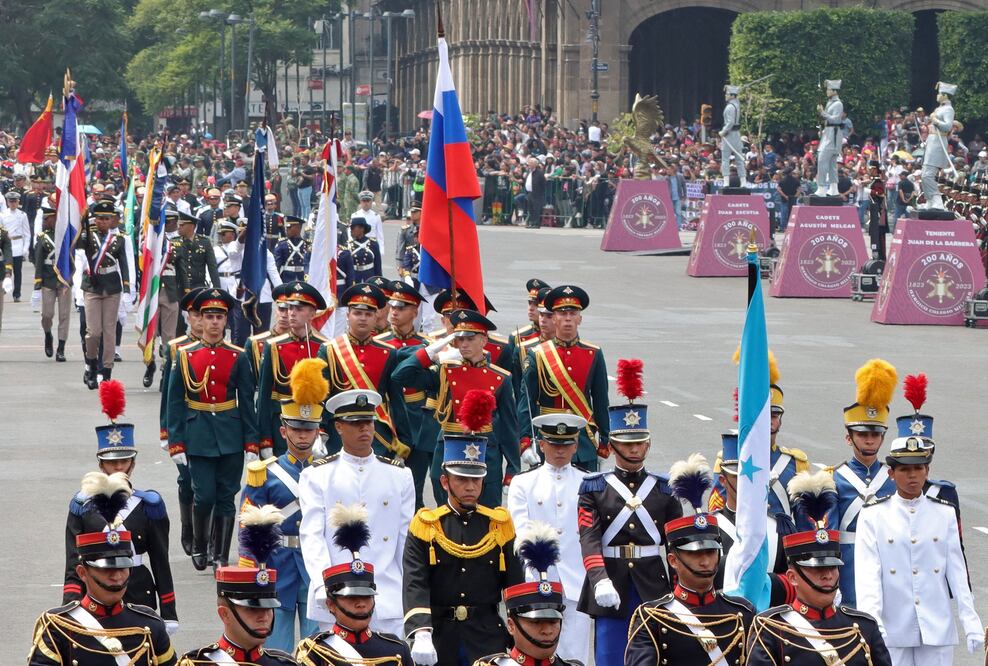 Controversia Diplomática: Ucrania Condena Presencia Rusa en Celebración de la Independencia de México. (Photo by AFP)